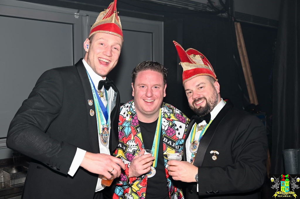 ../Images/Opwarmbal 2026 304.jpg